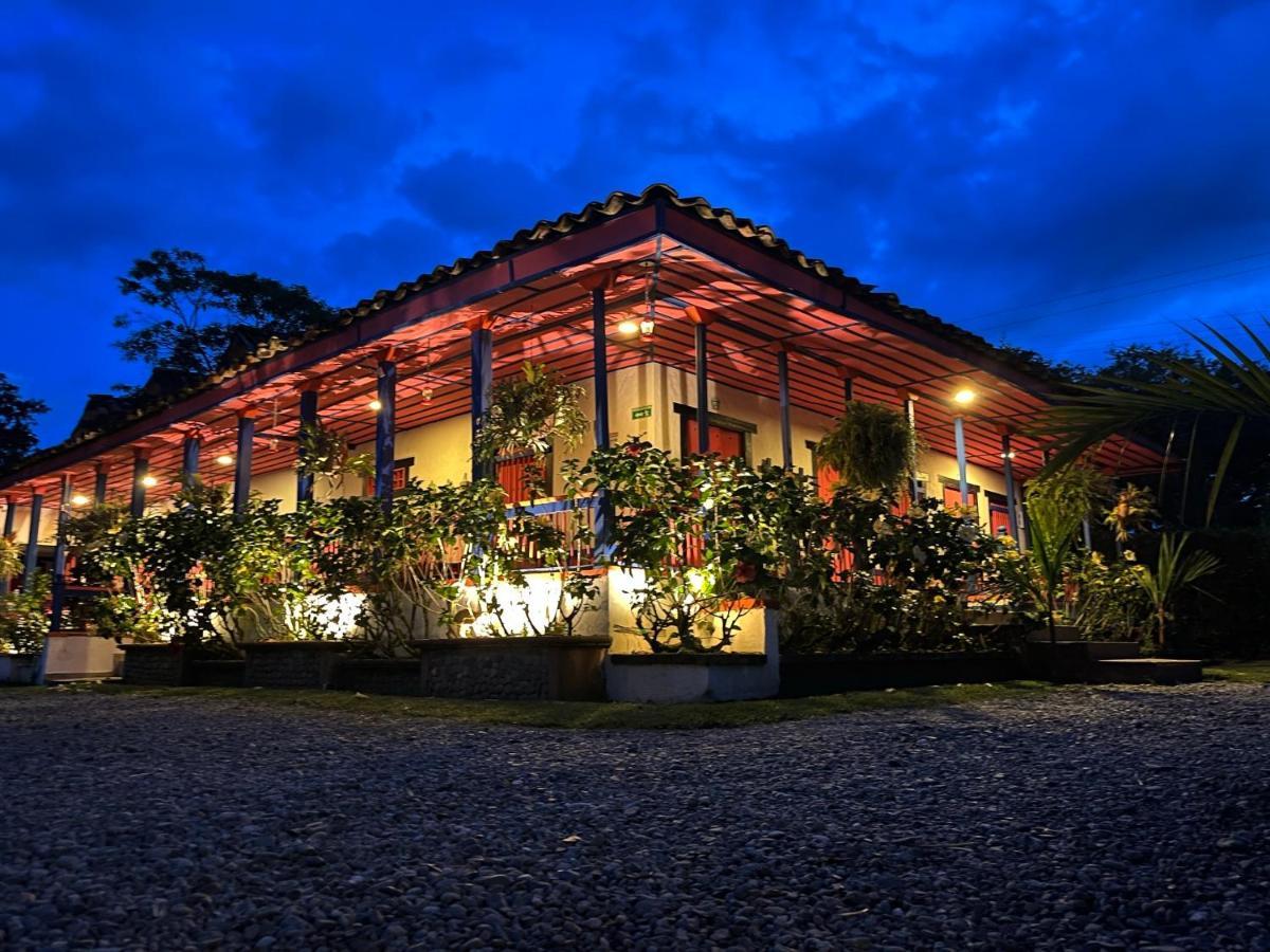 El Percal Hacienda Hotel Montenegro Exterior foto