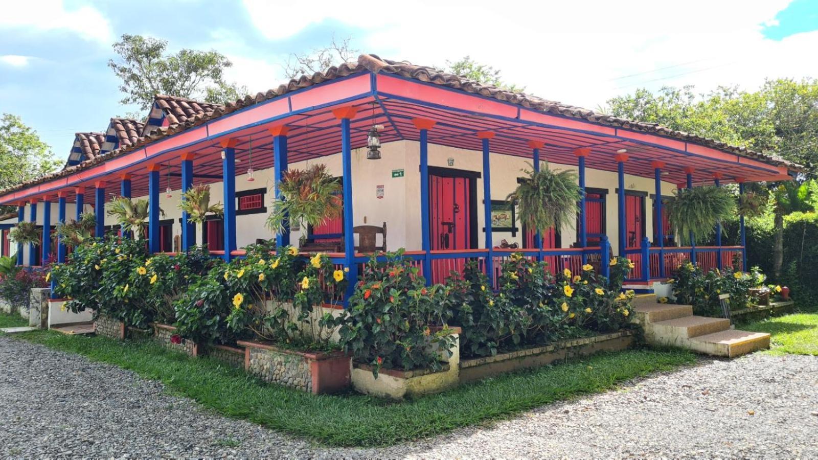 El Percal Hacienda Hotel Montenegro Exterior foto